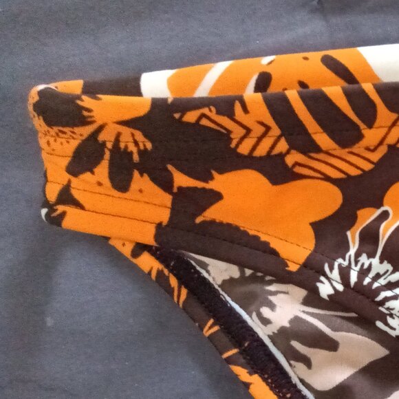 (*) VINTAGE 1" SPEEDO SWIM BRIEF, SIZE 29" (SMALL), ORANGE FLOWERS (Pre-owned) - Picture 4 of 7